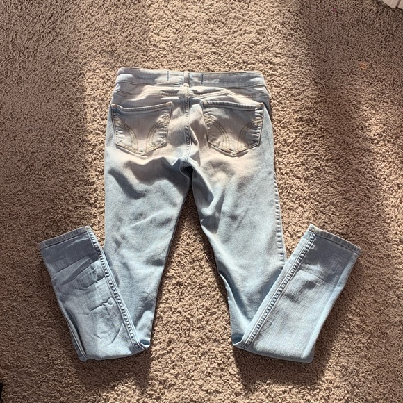 Light washed Hollister skinny jeggings, size 1L - Picture 9 of 9